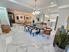 LUXURY 5bd 4ba w Jacuzzi tub Winter Park CP Orlando Gem